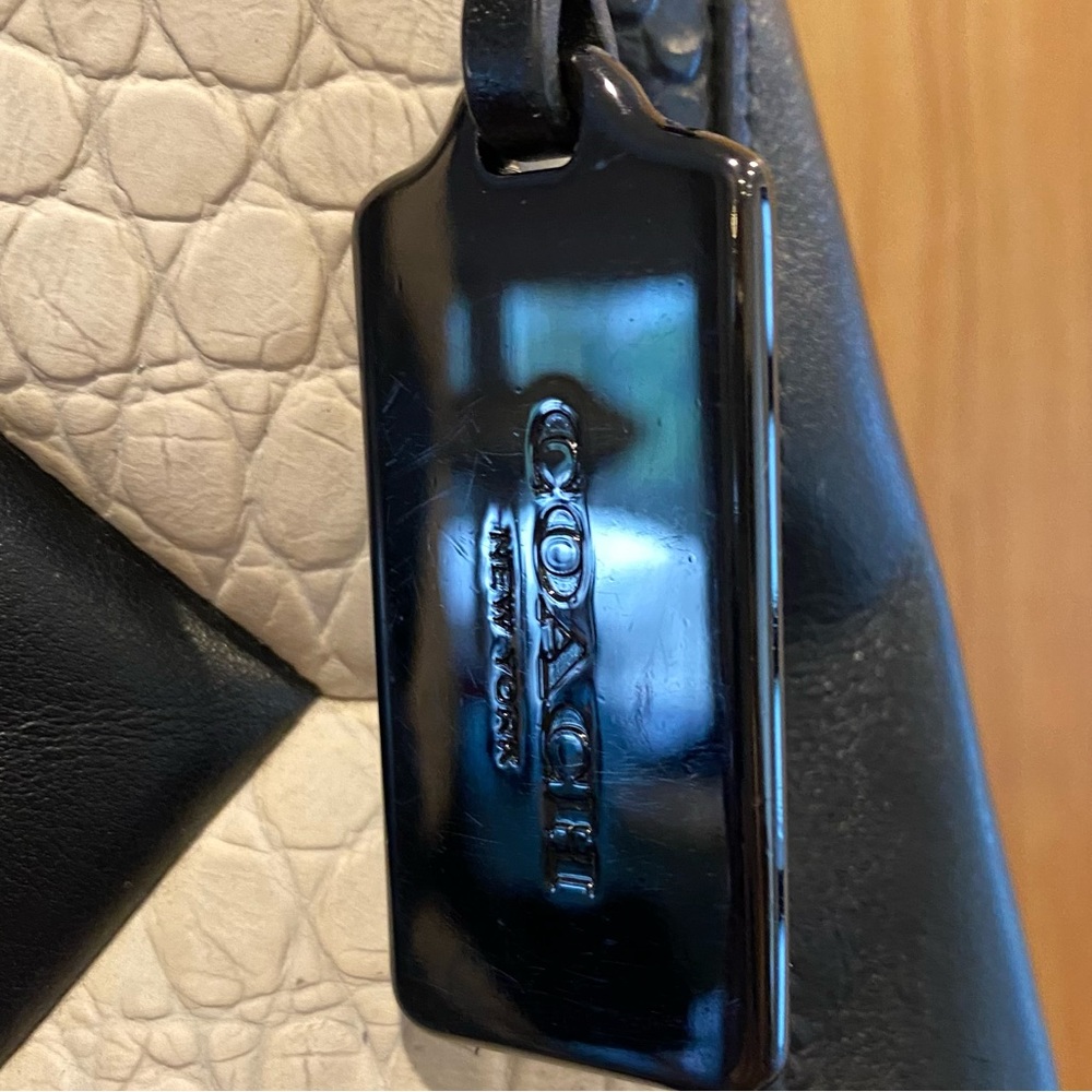 Coach Edie Canyon Quilt Bag retired style - Picture 13 of 14